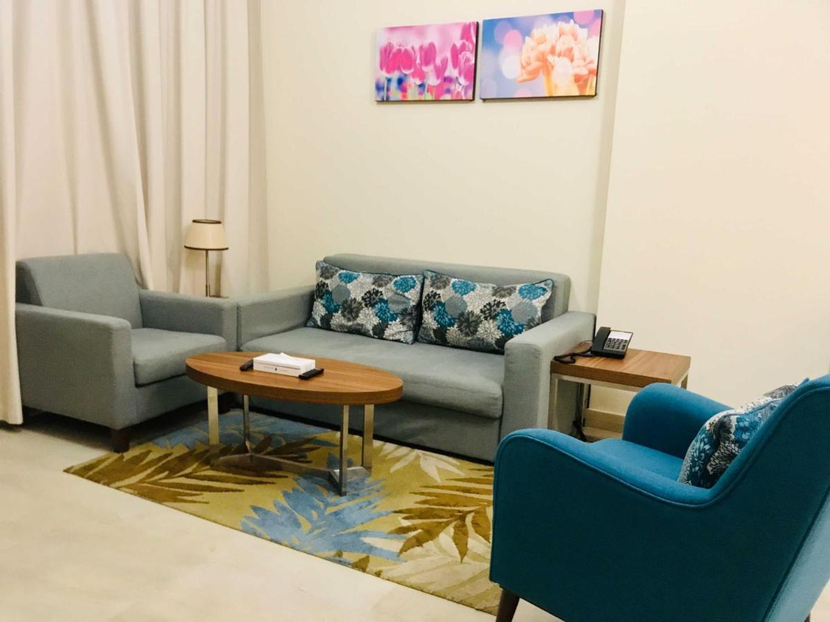 Tulip Al Barsha Hotel Apartment Dubai Exterior foto